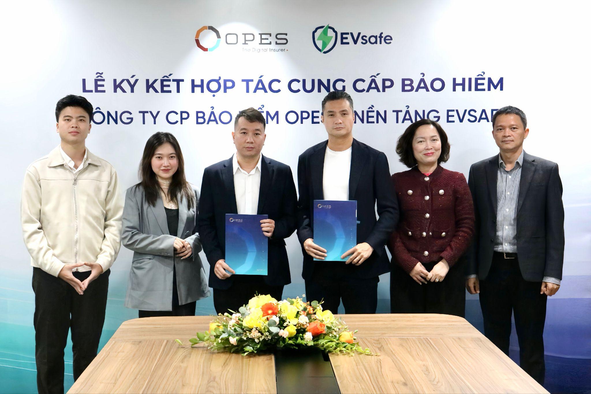 EVsafe ký kết hợp tác ra mắt gói bảo hiểm EVshield,  kiến tạo hạ tầng sạc an toàn cho xe điện Việt - Ảnh 2.