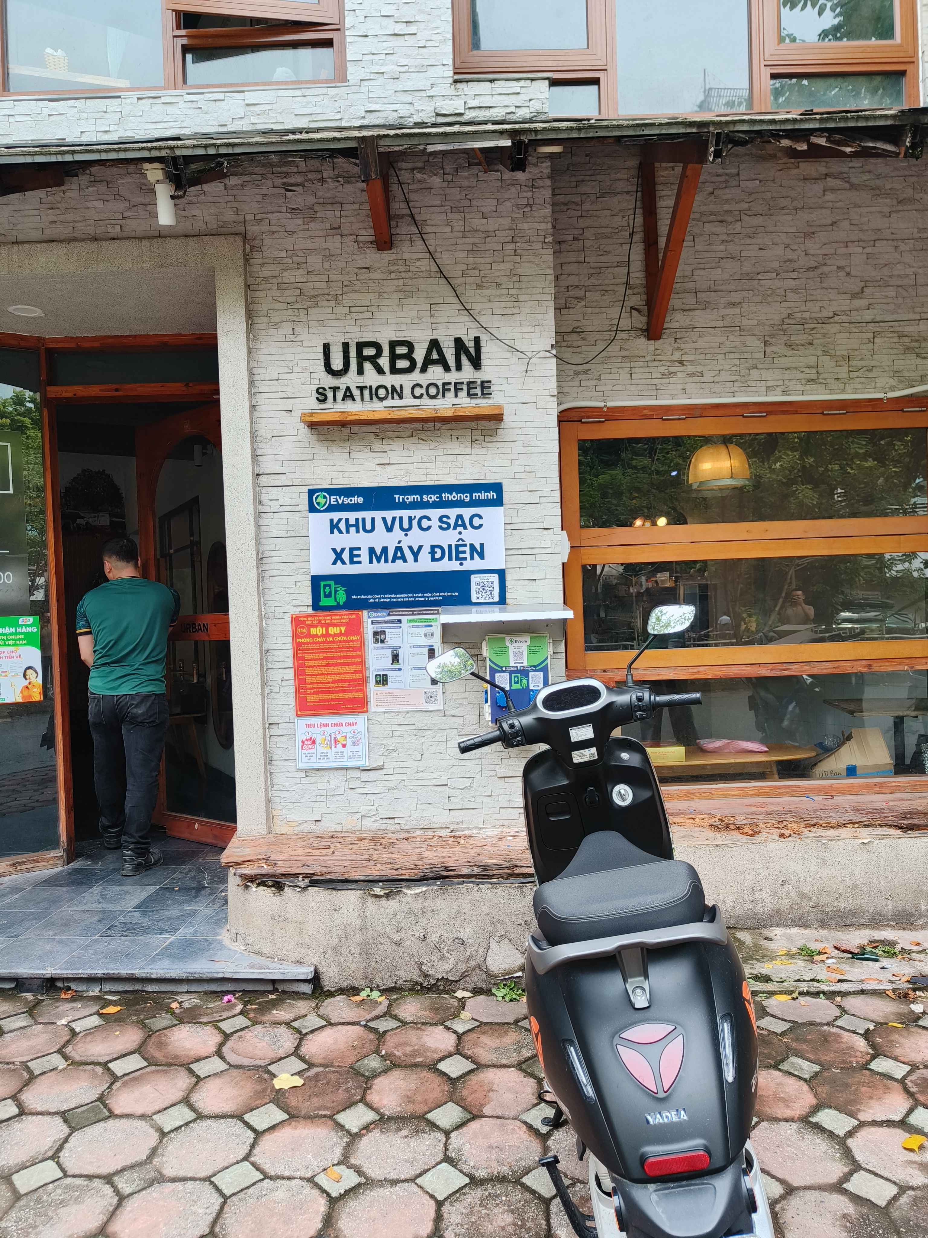 Trạm sạc Urban Station Coffee