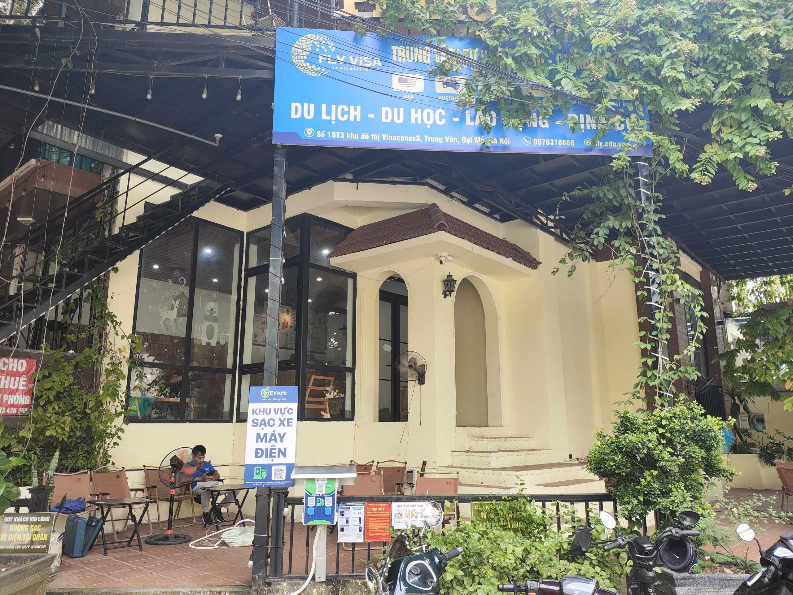 Trạm sạc Phiêu Cafe