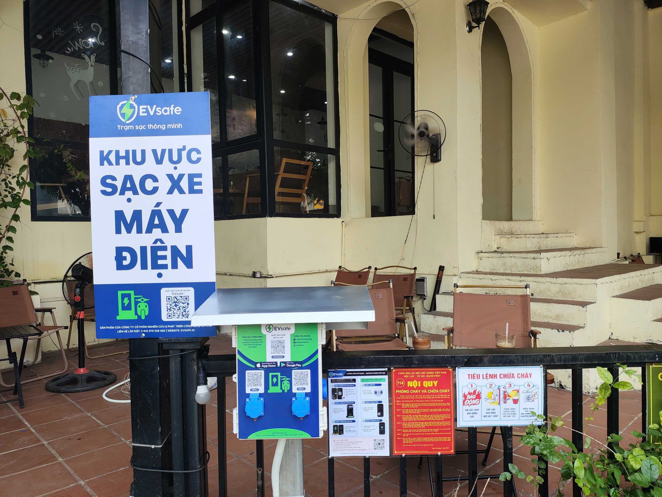 Trạm sạc Phiêu Cafe