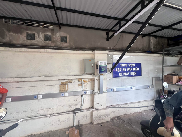 Trạm sạc xe máy điện lắp tại chung cư JSC 34, Thanh Xuân, Hà Nội