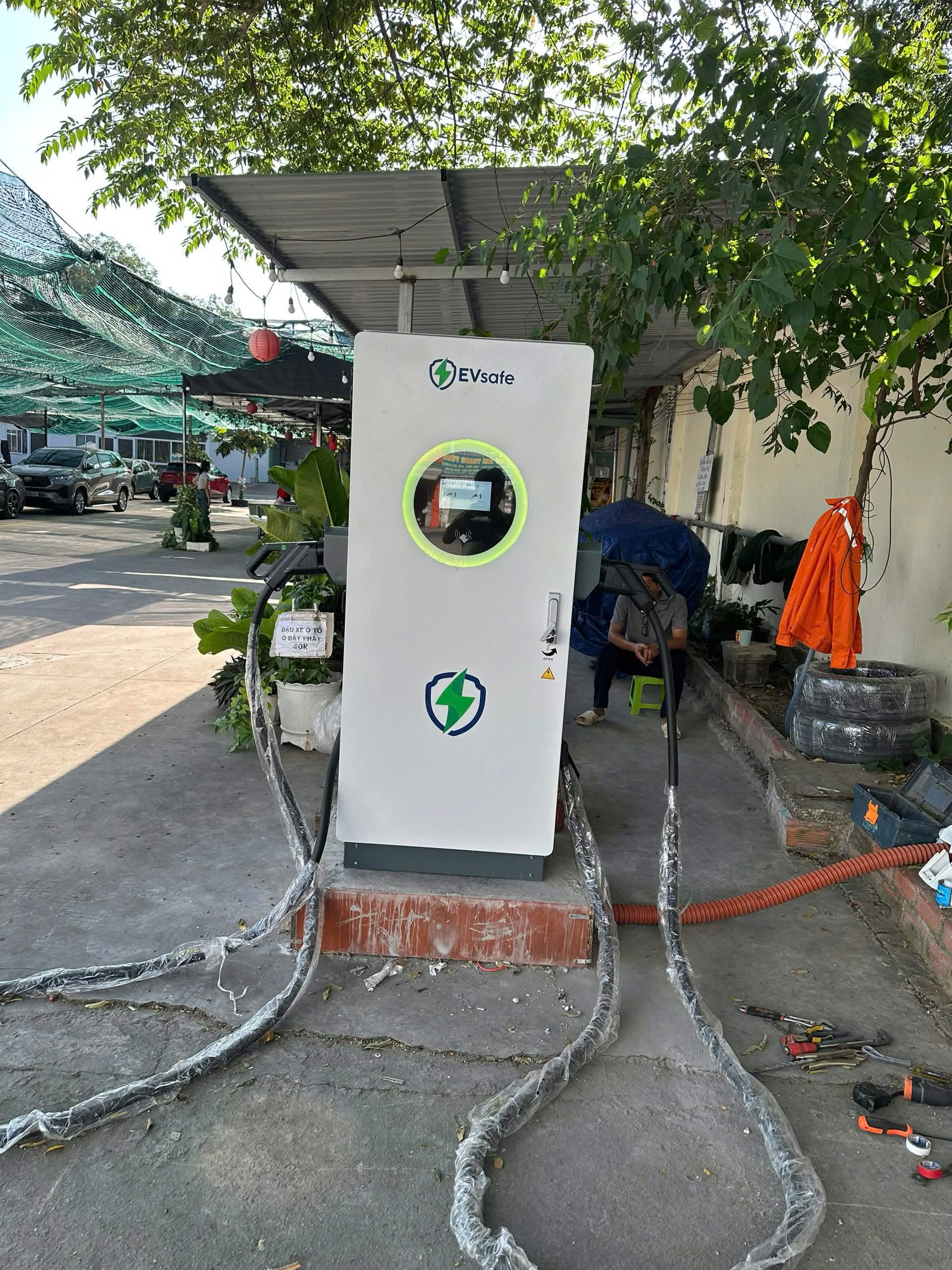Trạm Sạc Ô Tô điện Bệnh Viện Ung Bướu