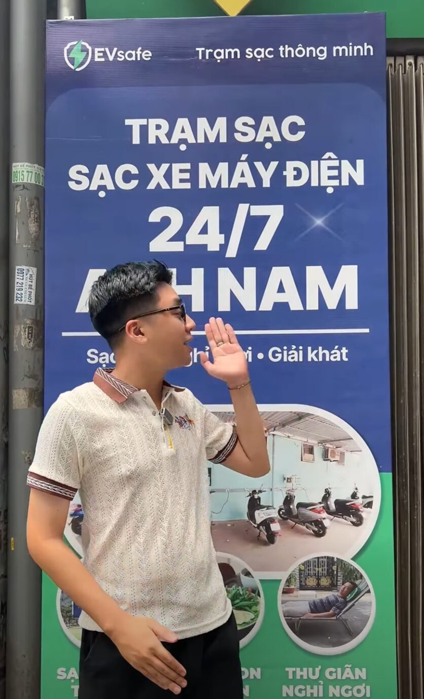 Khu vực sạc xe máy điện EVsafe trong hầm gửi xe