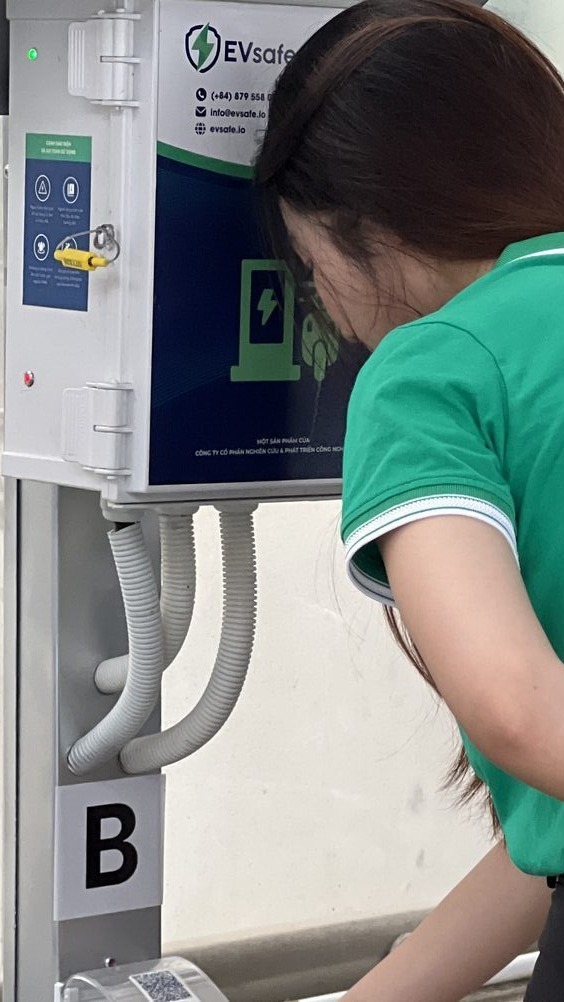 Điểm sạc xe điện EVsafe lắp đặt thực tế